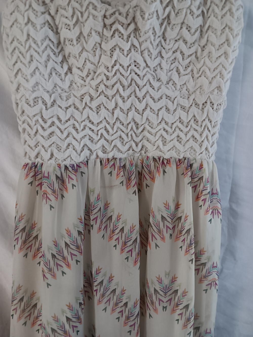 Boho Maxi Dress Women's Small Cream Crochet Bodice Open Back Pastel Aztec Print - Picture 3 of 9